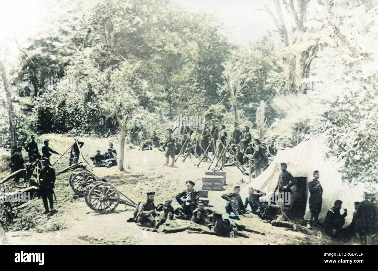 Ein kleines Bataillon russischer Soldaten im Balkangebirge während des russisch-türkischen Krieges (24. April 1877 û 3. März 1878). Stockfoto