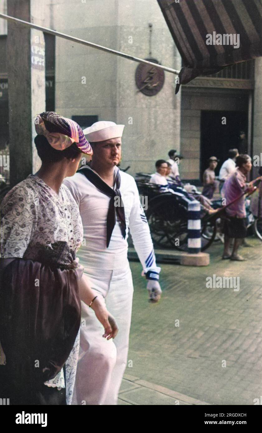 Eine Straßenszene in der internationalen Siedlung, Shanghai. Die umliegenden Teile Shanghais waren 1937 von den Japanern besetzt und übernahmen im Dezember 1941 nach dem Angriff auf Pearl Harbour die internationale Siedlung. Stockfoto