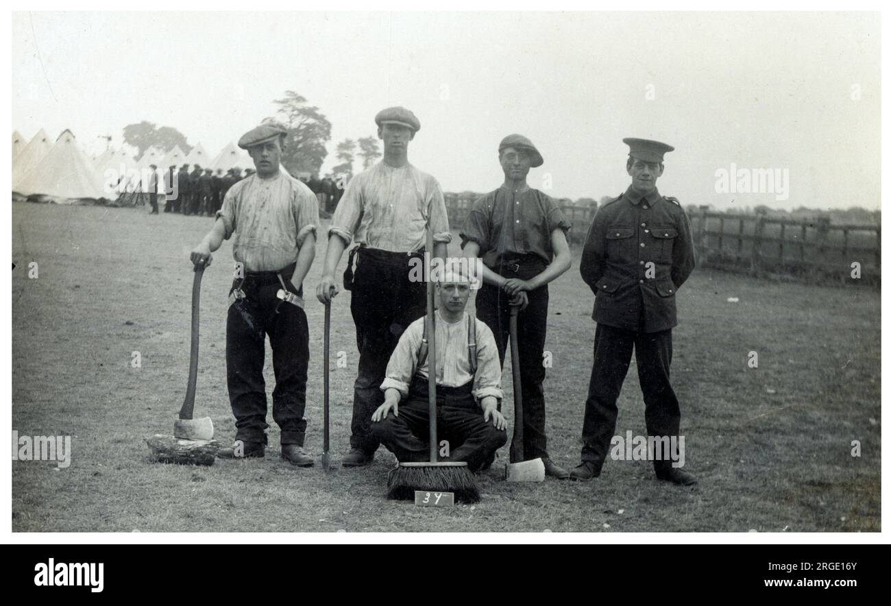 Während des Ersten Weltkriegs wurden die Schützennetze der Westfront von den eigenen Pionierbataillonen des Infanterierregiments und von den Arbeitsfirmen des Army Service Corps ausgegraben. Stockfoto