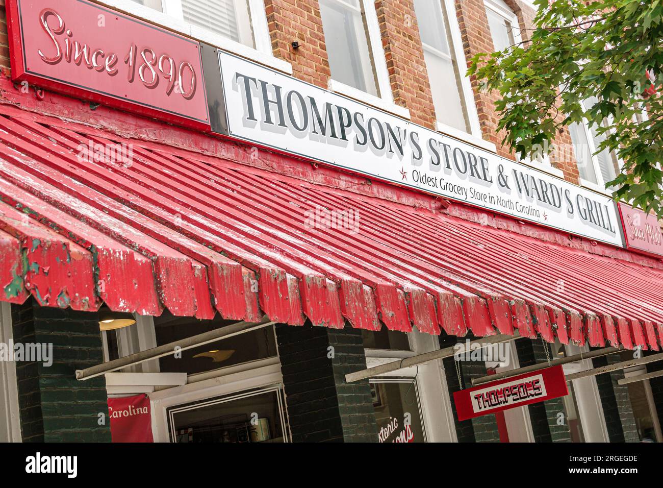 Saluda North Carolina, ältester Lebensmittelladen im Bundesstaat, Thompson's Store, Außenansicht, Eingang des Gebäudes, Geschäft Geschäft Geschäft Geschäft Geschäft Geschäft Handelsmarkt Mark Stockfoto