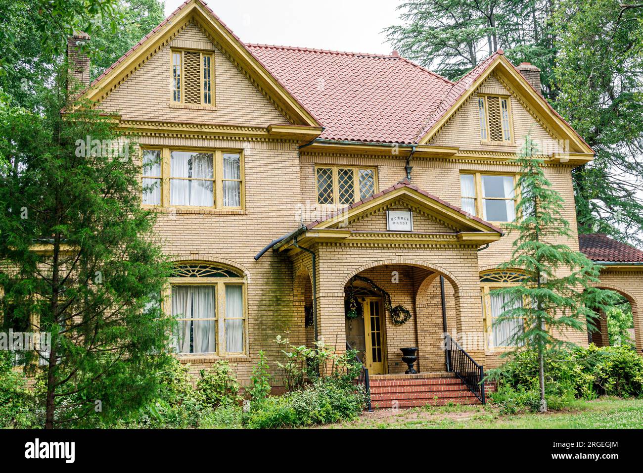 Shelby North Carolina, Womack Manor, Außenfassade, Haupteingang des Gebäudes, Wohnhaus Stockfoto