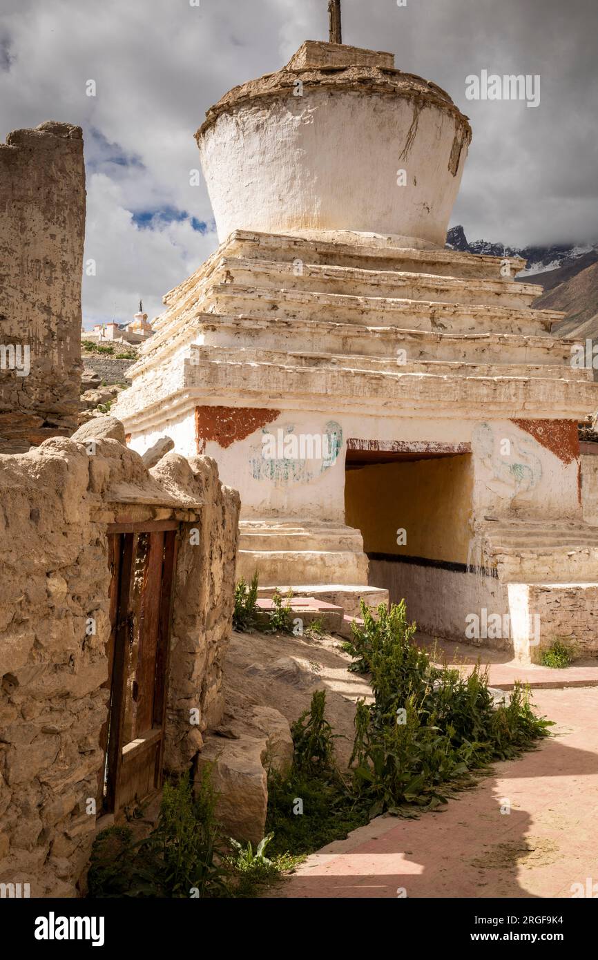 Indien, Ladakh, Zanskar, Padum, Altstadt, großer Kani-Tunnel Stupa Stockfoto