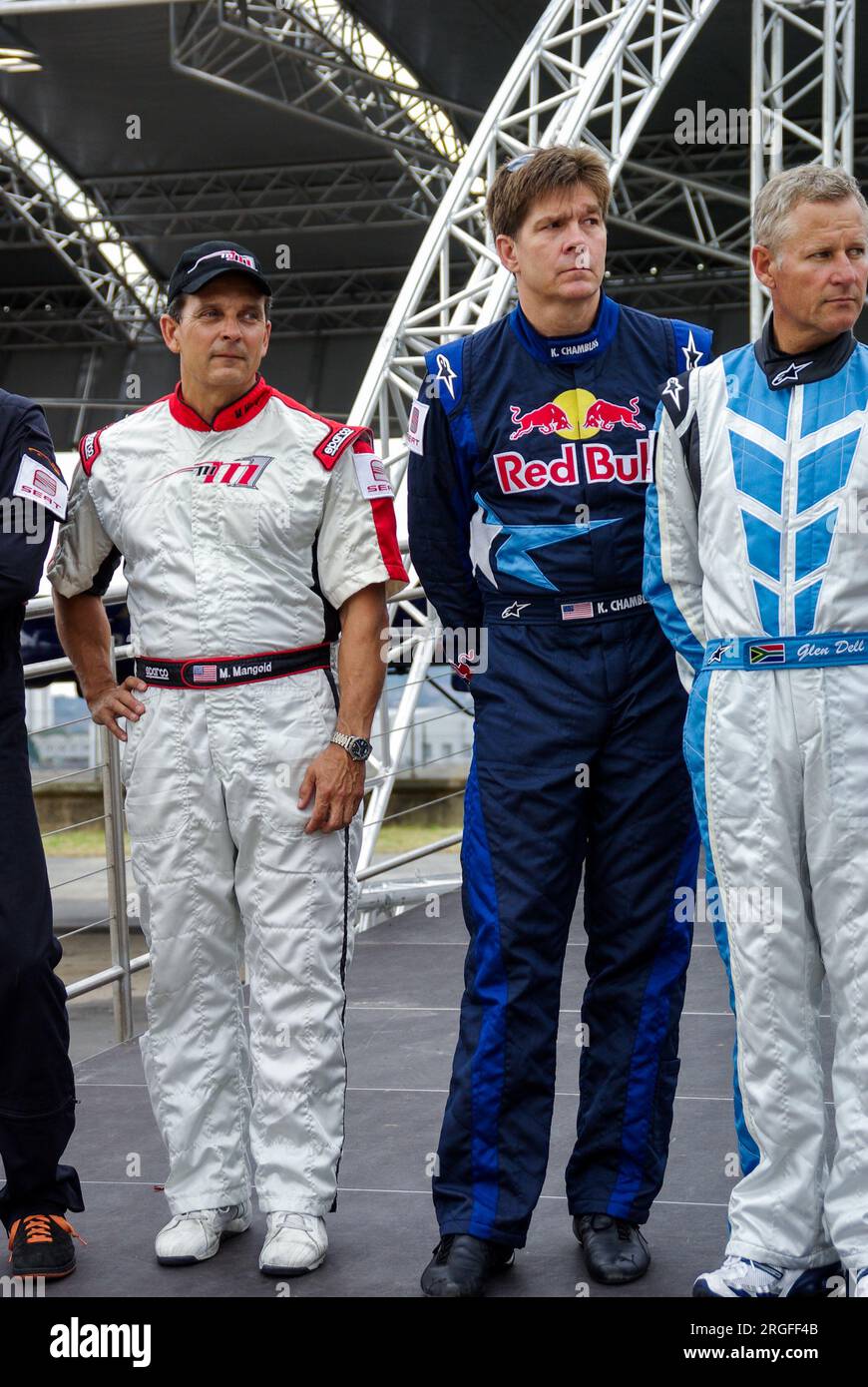 Mike Mangold (l) und Kirby Chambliss (c), Piloten des Red Bull Air Race, auf der Veranstaltung 2008 in London. Stockfoto