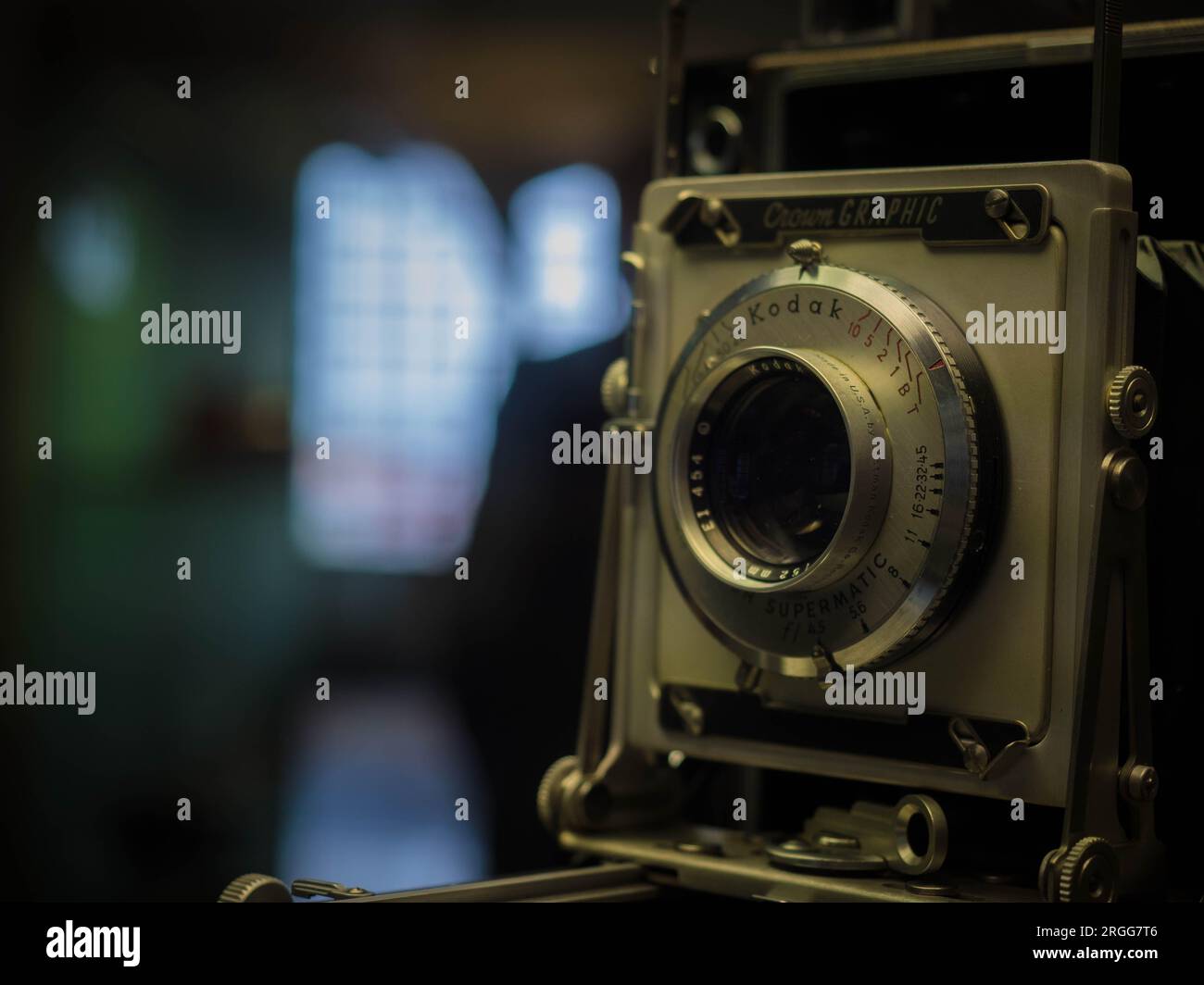 Vintage-Kamera, ausgestellt im Portugiesischen Zentrum für Fotografie - Centro Portugues de Fotografia - in Porto Stockfoto
