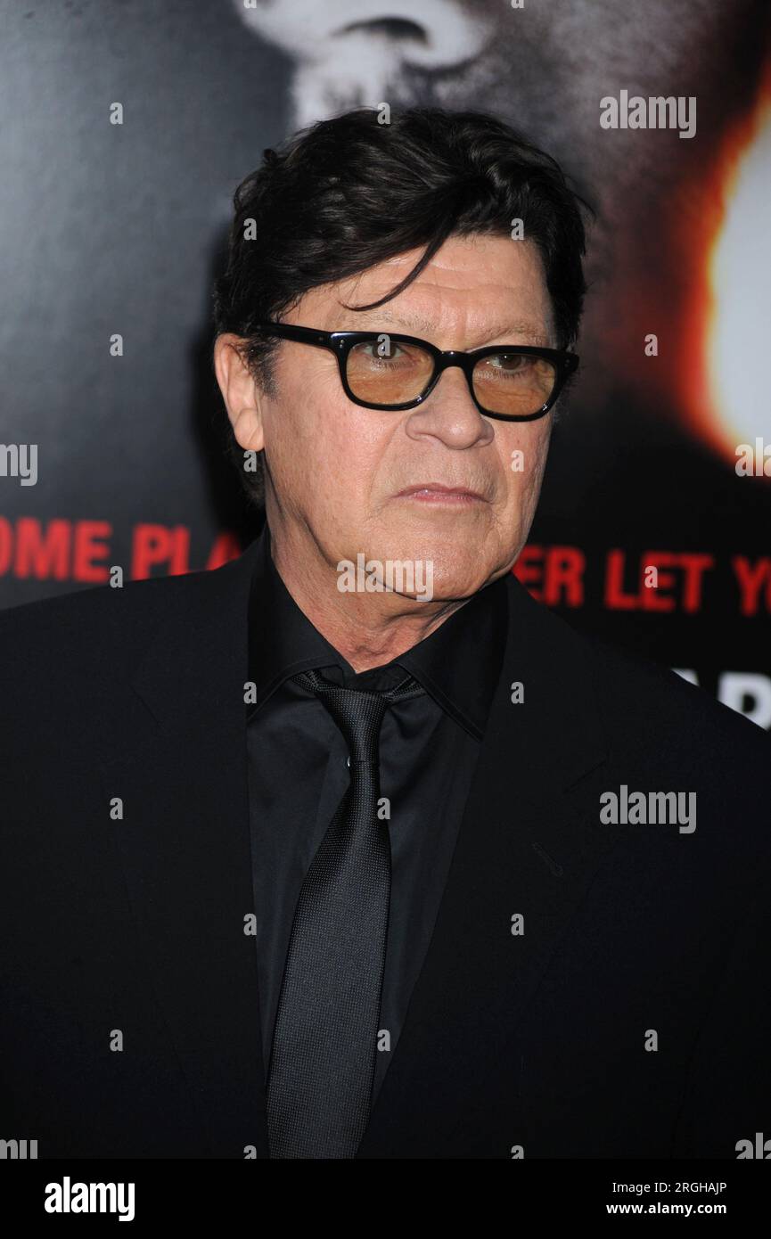 **DATEIFOTO** 9. August 2023. Robbie Robertson Ist Gestorben. Robbie Robertson bei der Sondervorführung von „Shutter Island“ im Ziegfeld Theatre in New York City. 17. Februar 2010. Kredit: Dennis Van Tine/MediaPunch Kredit: MediaPunch Inc/Alamy Live News Stockfoto