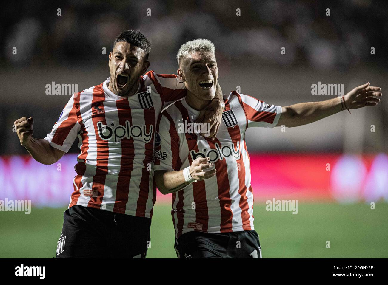 GO - GOIANIA - 09/08/2023 - COPA SUL-AMERICANA 2023, GOIAS X ESTUDIANTES - Benjamin Rollheiser, Spieler von Estudiantes, feiert sein Tor bei einem Spiel gegen Goias im Stadion Serra Dourada für die Copa Sudamericana 2023 Meisterschaft. Foto: Heber Gomes/AGIF Stockfoto