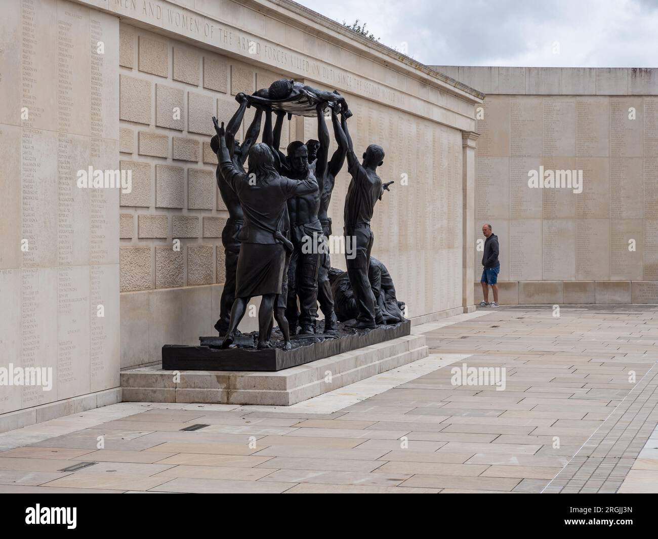 Skulptur im Armed Forces Memorial-Bereich des National Memorial Arboretum, Alrewas, Staffordshire, Großbritannien Stockfoto