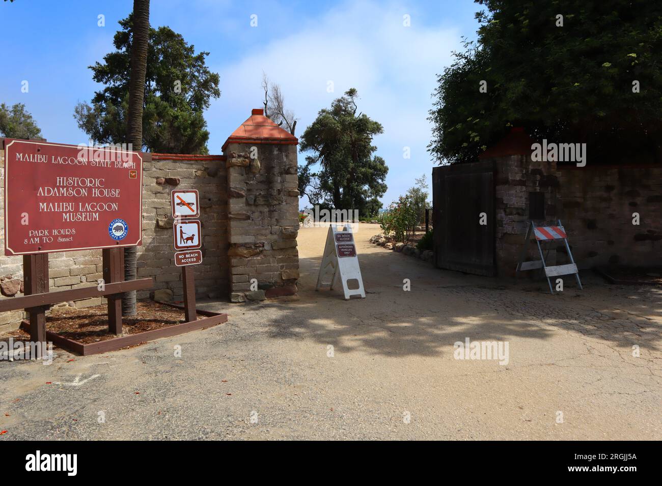 Malibu, Kalifornien: Detailansicht des Historic ADAMSON House and Park am 23200 Pacific Coast Highway, Malibu Lagoon State Beach Stockfoto