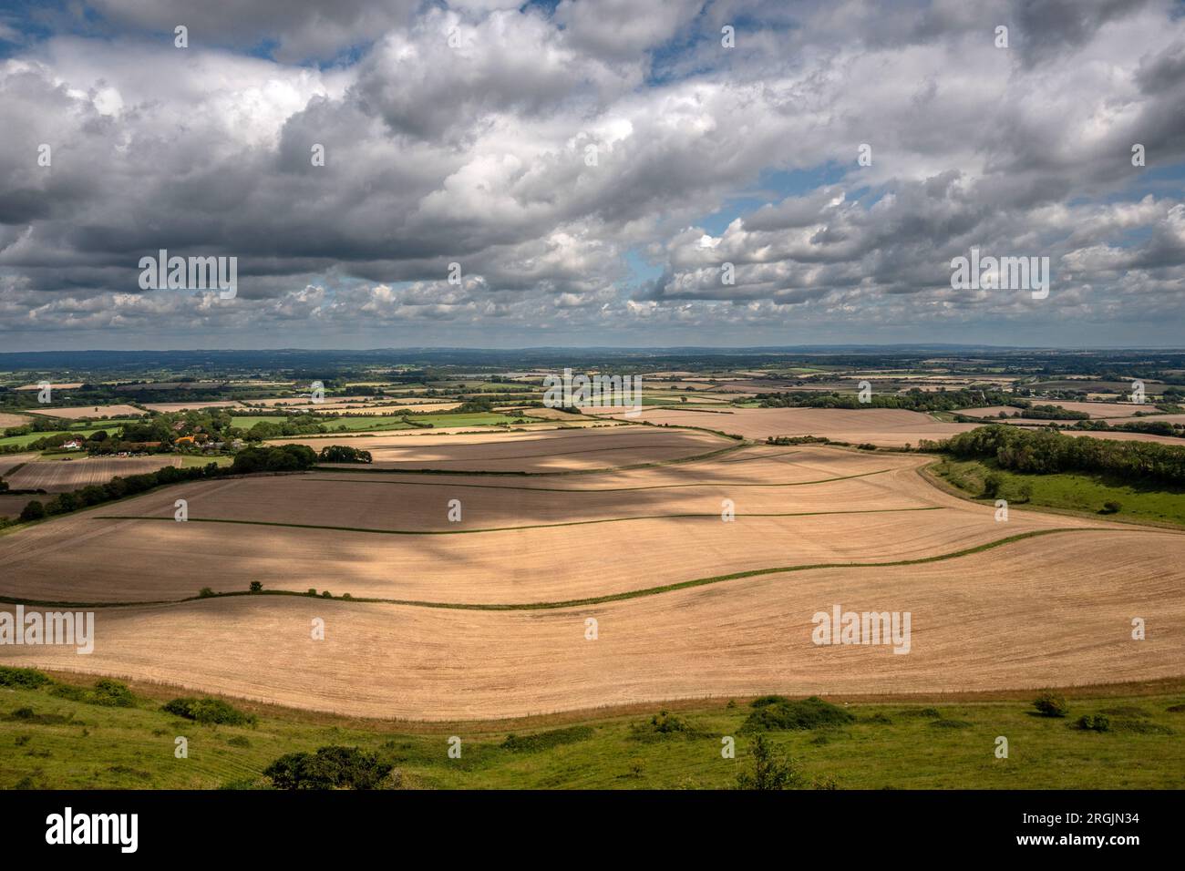 Alciston, August 6. 2023: Blick über das Ackerland von der Spur des Schmugglers Stockfoto