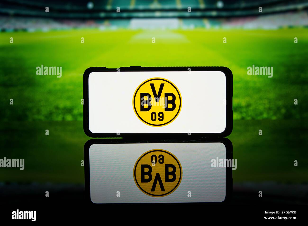 Deutschland Bundesliga Team Dortmund Borussia Logo auf dem Bildschirm Stockfoto