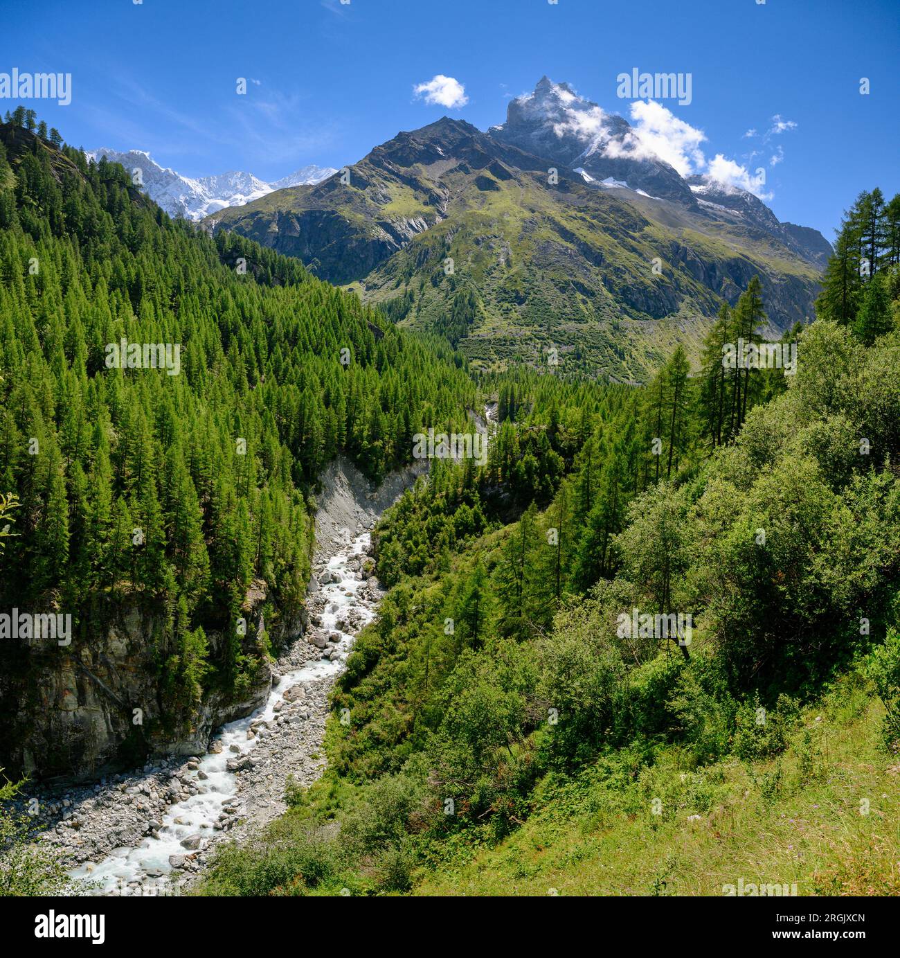 Gipfel von Le Besso mit Navisence in Val d'Anniviers in Valais Stockfoto