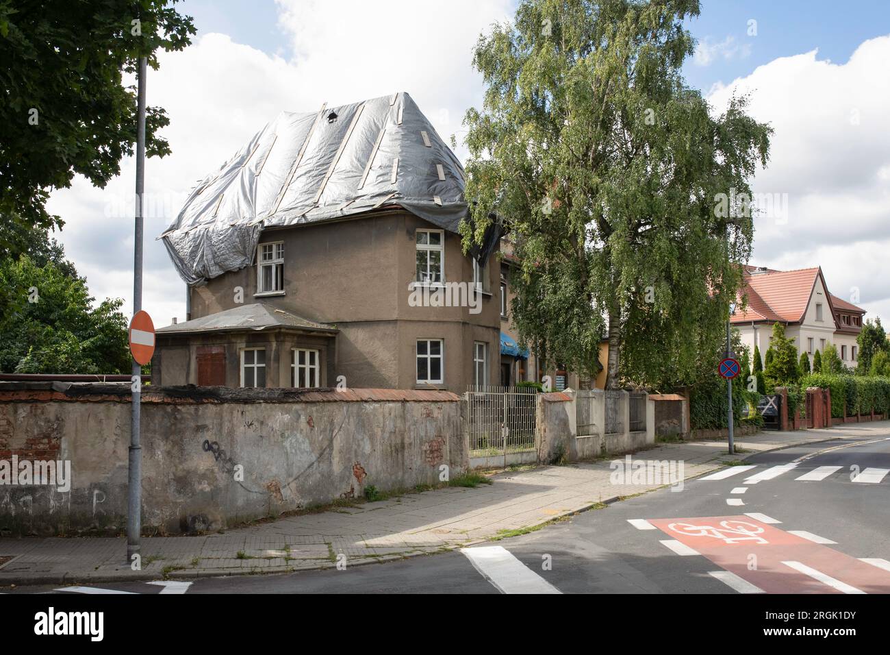 Gniezno, Polen - alte Villen und Gebäude in der Stadt. Stockfoto