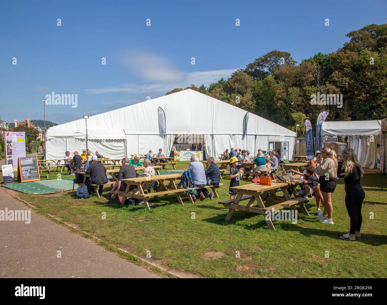 Das wichtigste Ham-Marquee beim Sidmouth Folk Festival 2023 Stockfoto