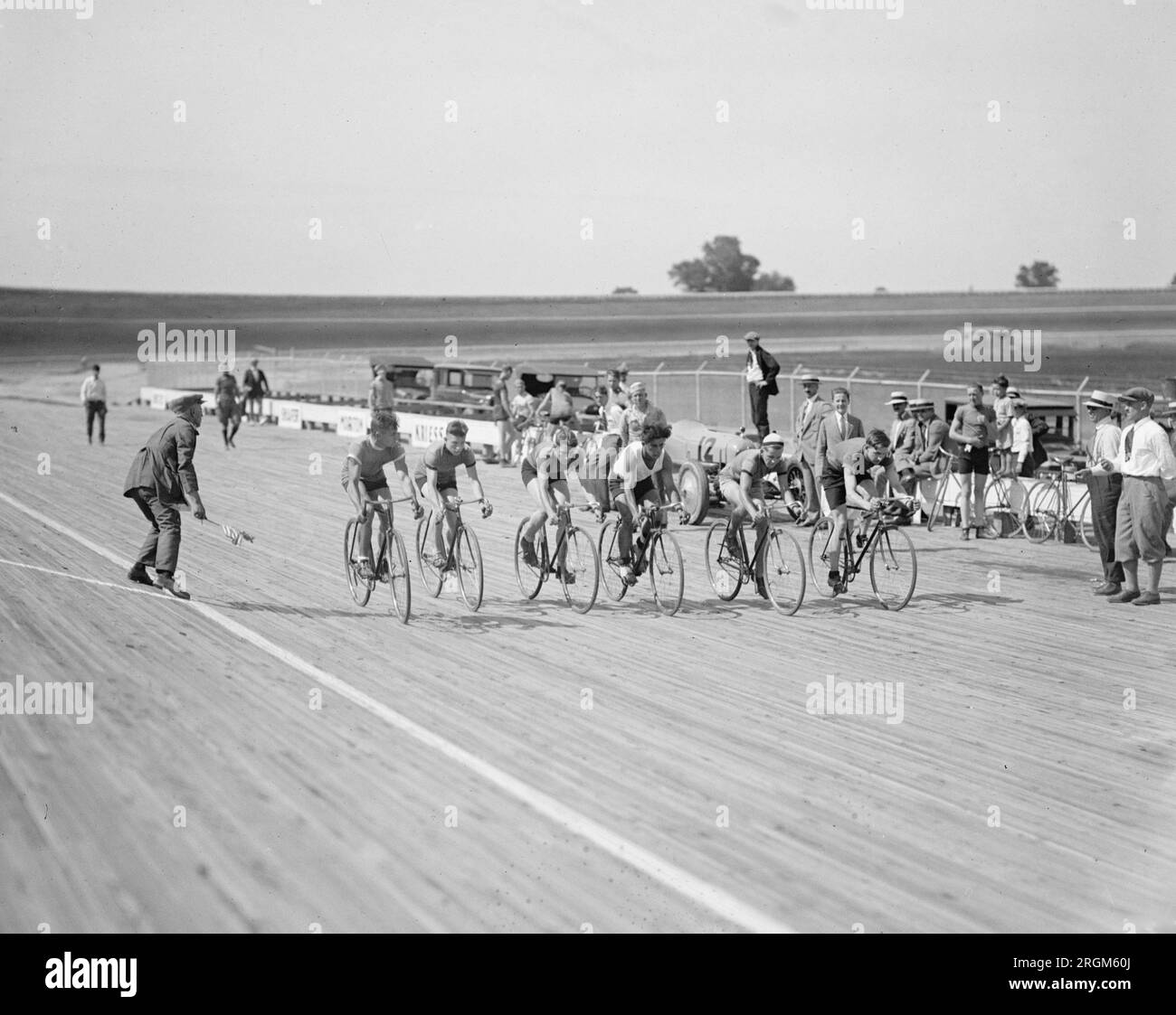 Wettbewerber bei den Laurel Bicycle Races ca. 1925 Stockfoto