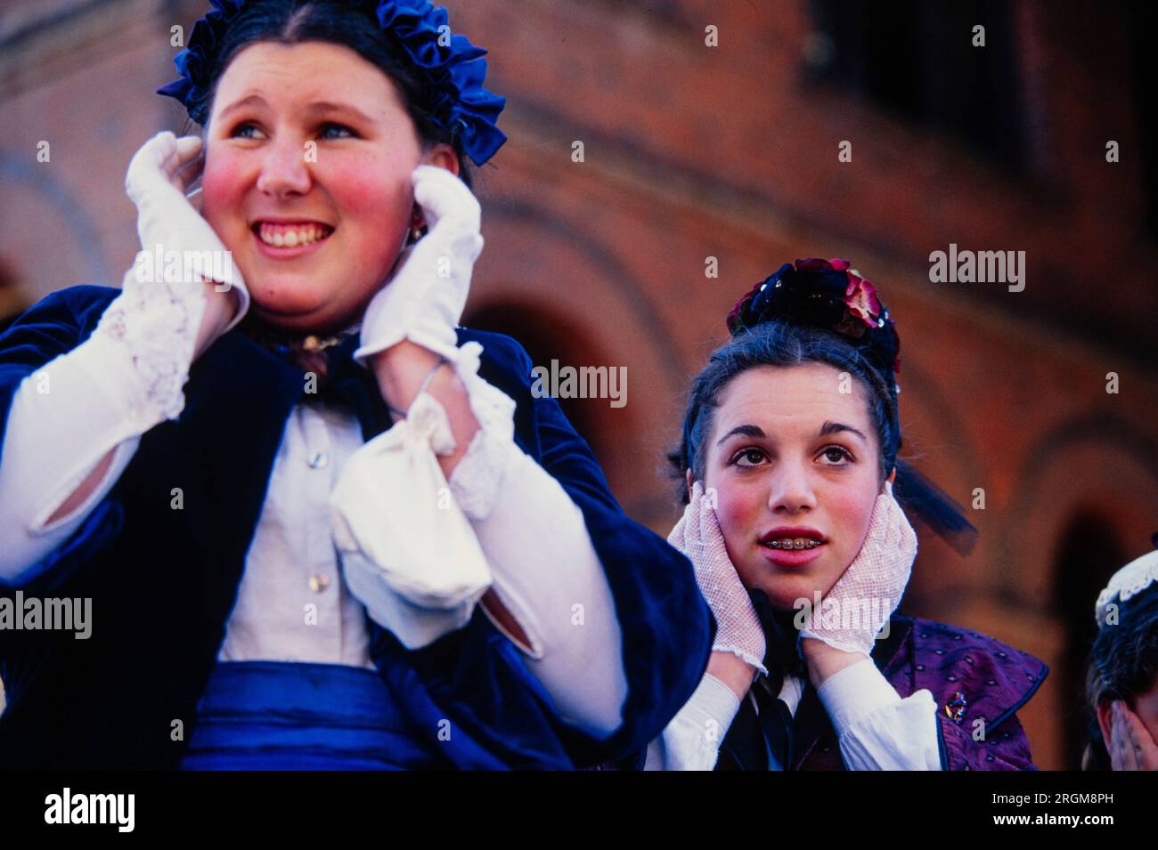 Alljährliches Charles Dickens Festival ( Dickensfest ) Teilnehmer in Riverside, Kalifornien. Charles Dickens war ein englischer Schriftsteller und Sozialkritiker. Stockfoto