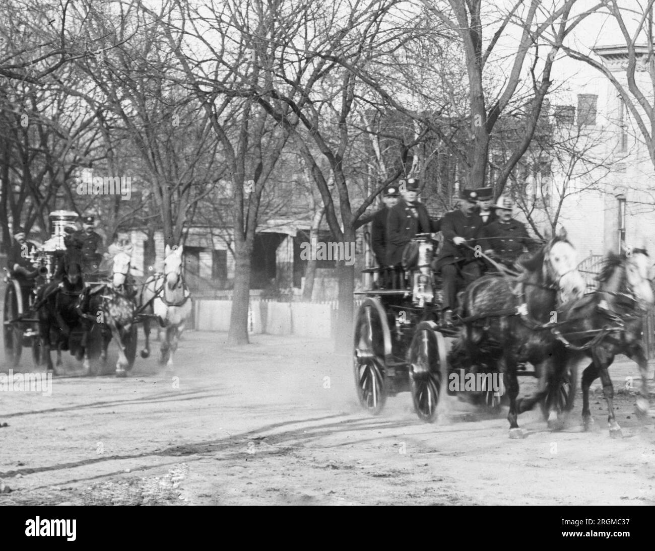 [Baltimore Fire, 1904] Nr. 3 DC Feuerwehr geht in Aktion Stockfoto