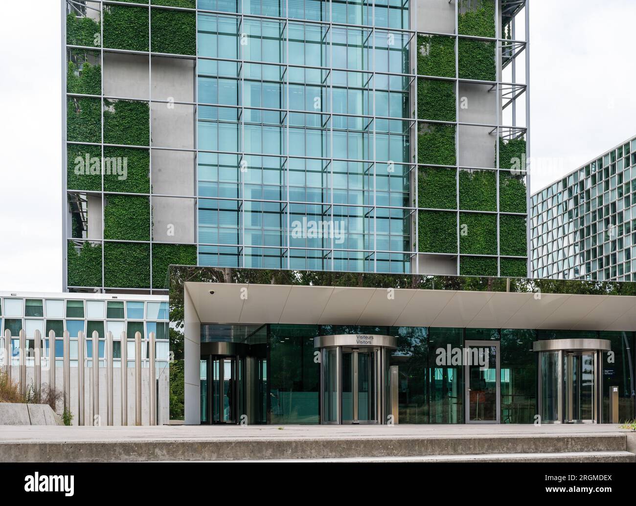 Den Haag, Südholland, Niederlande, 3. Juli 2023 - zeitgenössisches Gebäude des Internationalen Strafgerichtshofs Stockfoto