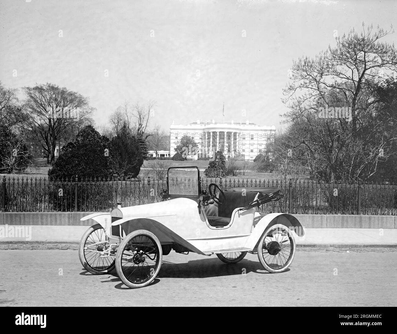 ARGO Auto [Weißes Haus, Washington, D.C. im Hintergrund] ca. 1910er Stockfoto