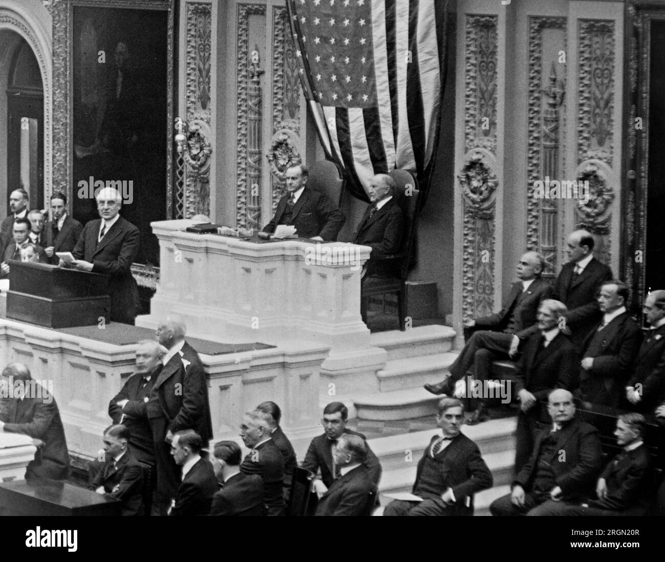 Eine Sitzung im Repräsentantenhaus mit Warren Harding und Calvin Coolidge und Frederick Gillett an der Rezeption. 1920? Stockfoto