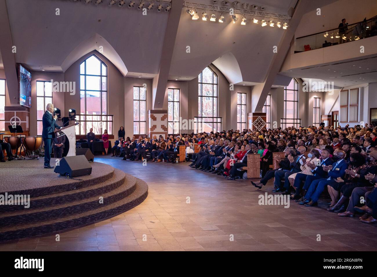 Bericht: Besuch von Präsident Biden in der Ebenezer Baptist Church am Sonntag, den 15. Januar 2023, in Atlanta anlässlich des Geburtstages von Martin Luther King Jr. - Präsident Joe Biden spricht während einer Gottesfeier zum Geburtstag von Martin Luther King Jr. Stockfoto