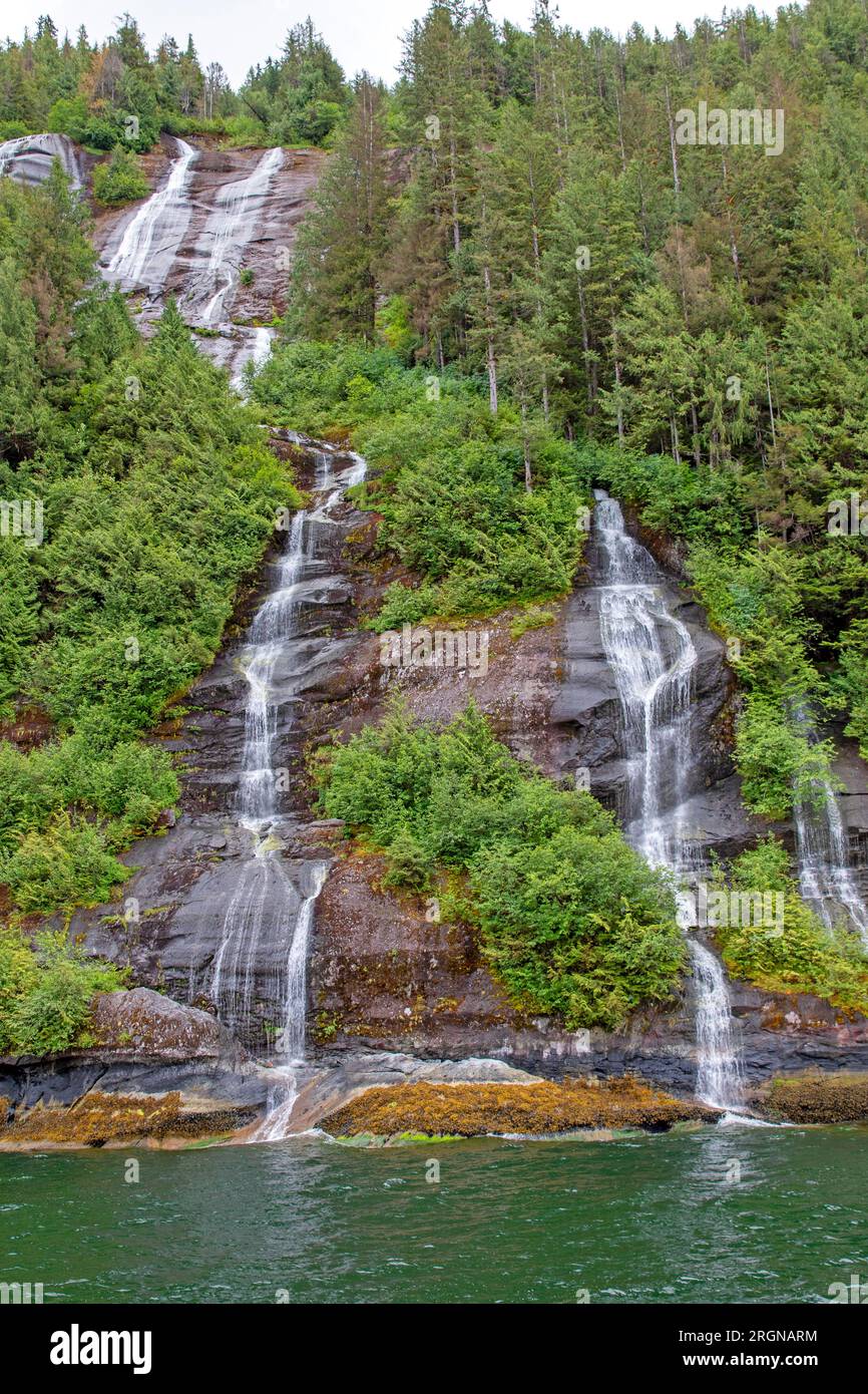 Wasserfall im Misty Fjords National Monument Stockfoto