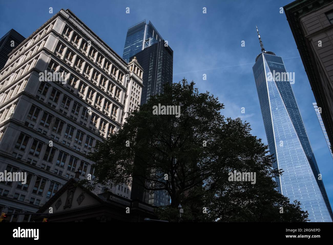 Architektonische Details von Lower Manhattan, dem südlichsten Teil von Manhattan, zentraler Stadtteil für Unternehmen, Kultur und Regierung in New York City Stockfoto