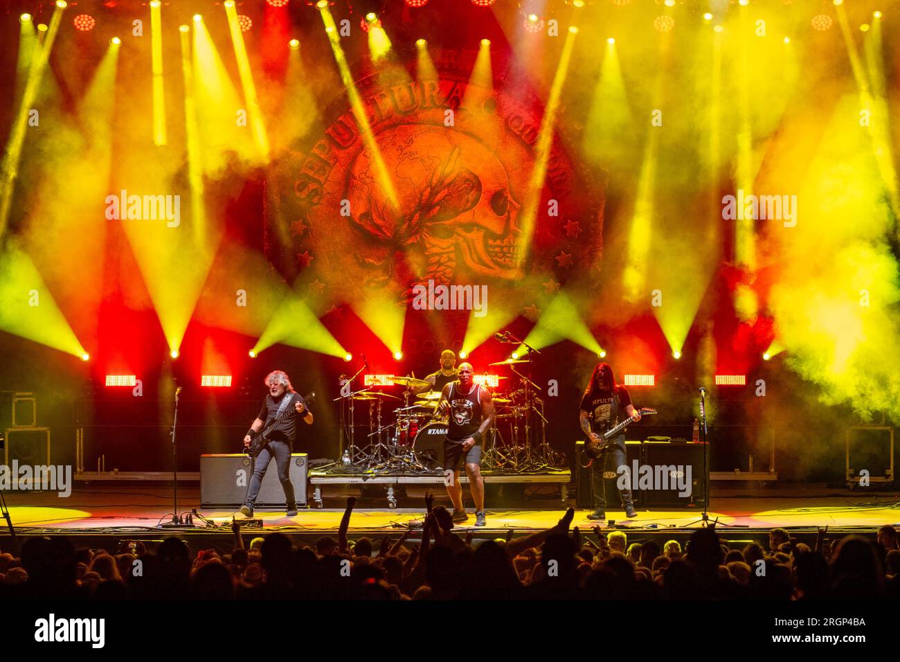 Die brasilianische Musikgruppe Sepultura tritt am 10. August 2023 während des brutal Assault Music Festivals mit Schwerpunkt auf Metall in der Josefov-Festung in Jaromer, Tschechische Republik, auf. (CTK Photo/David Tanecek) Stockfoto