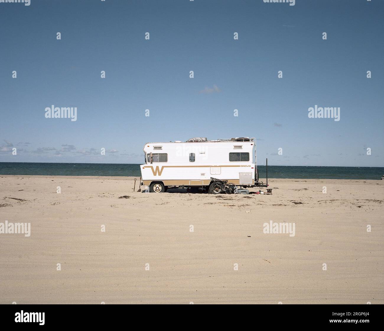 Camper parkt im Sommer am Strand von Cape Cod Stockfoto