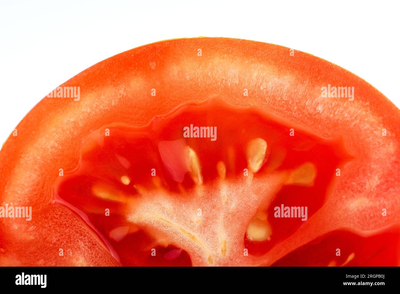 Nahaufnahme Tomatengemüse. Frische Tomaten, halbiert. Gesundes Essen, Hintergrund Stockfoto