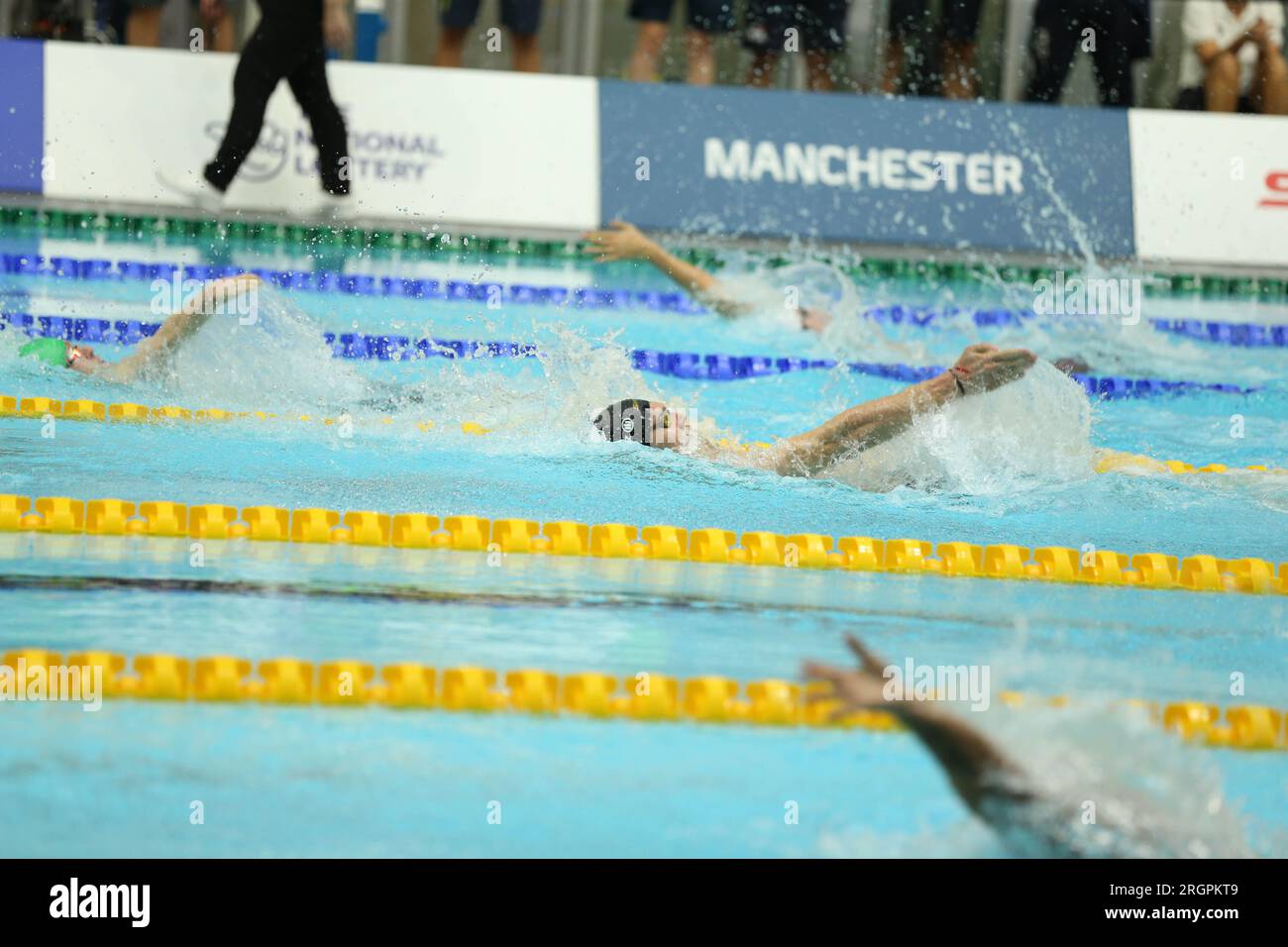Andriiy TRUSOV von UKR nimmt am vierten Tag der Para Swimming World Championships Manchester 2023 in Manchester am 100m Backstroke S7 für Männer Teil Stockfoto