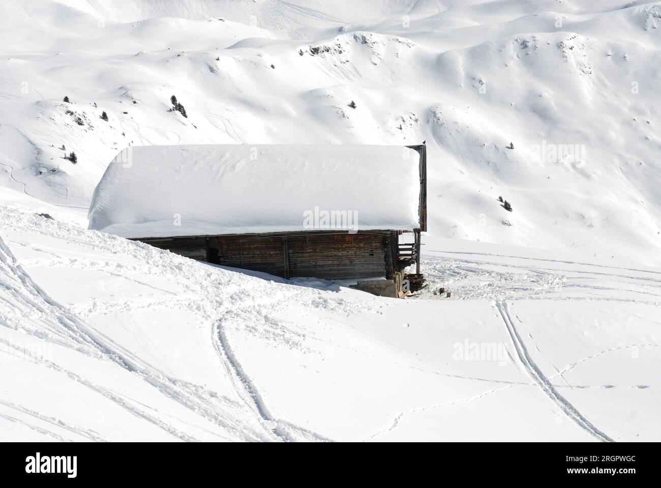 Berg in den französischen Alpen mit Schnee : nahe hauteluce und Contamines Montjoie Stockfoto