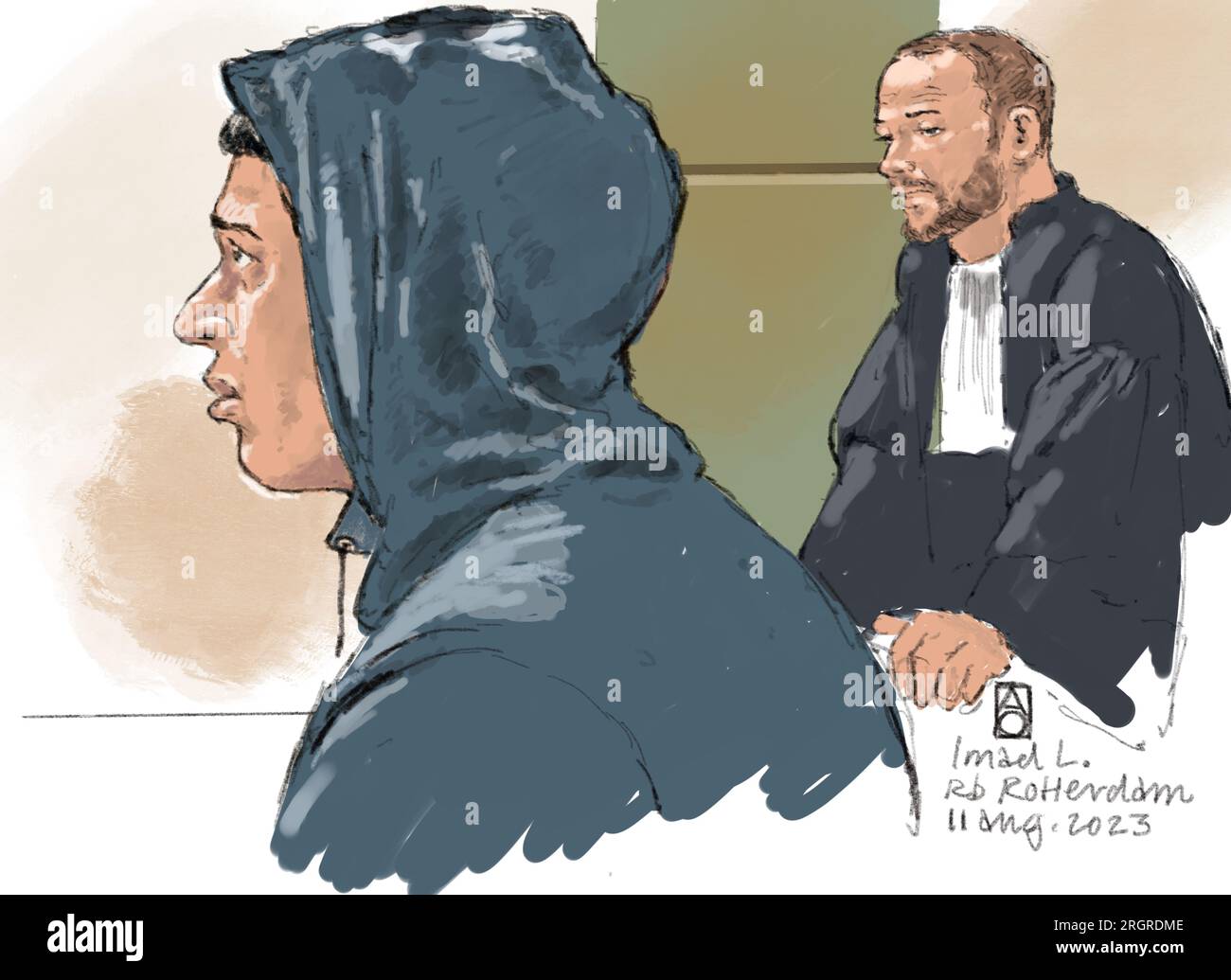 ROTTERDAM - Gerichtszeichnung des 26-jährigen Verdächtigen Imad L. aus Amsterdam und seines Rechtsanwalts Tim Scheffer (R). Der Mann wurde wegen Verdachts auf Beteiligung an den jüngsten Explosionen und Schießereien in Van Speykstraat und Crooswijkseweg in Rotterdam verhaftet. ANP ALOYS OOSTERWIJK niederlande raus - belgien raus Stockfoto
