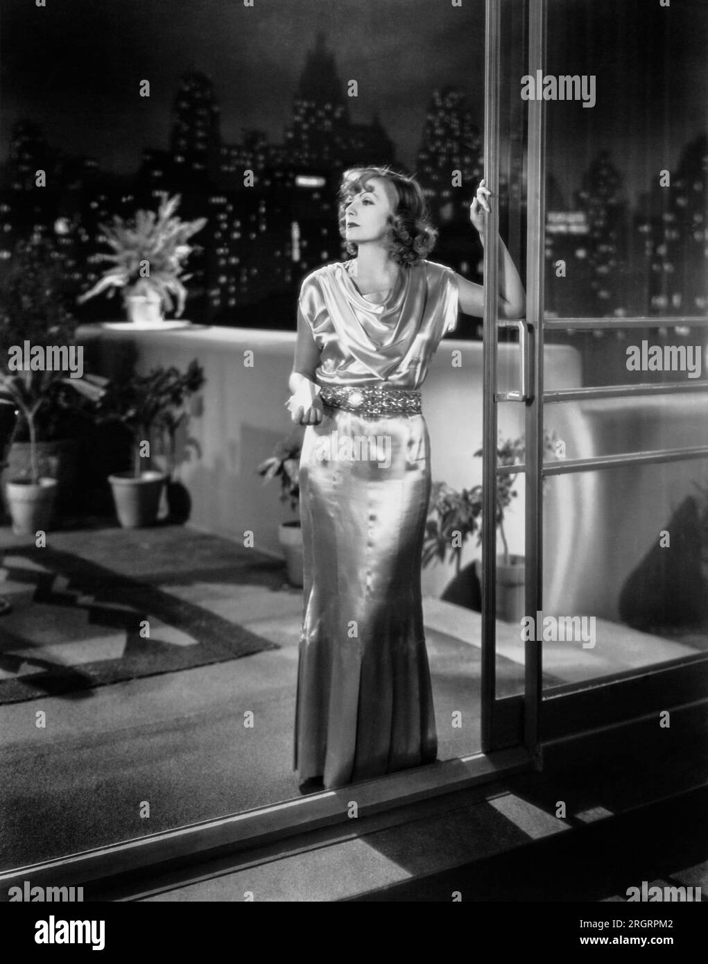 Hollywood, Kalifornien: c. 1931 Schauspielerin Greta Garbo in einer Szene aus dem Film „Susan Lennox-her Fall and Rise“. Stockfoto