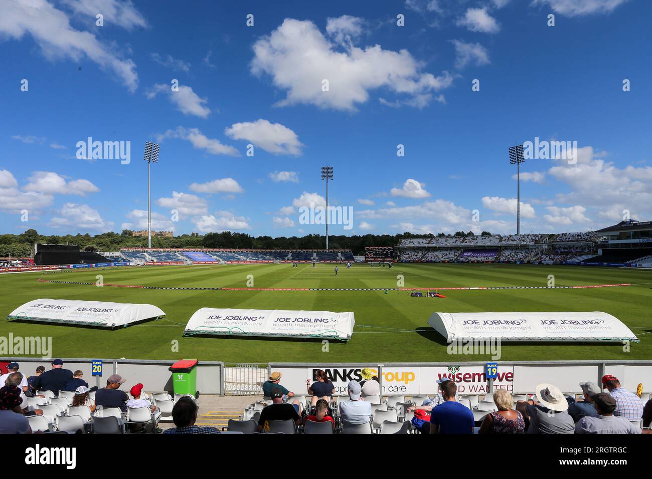 Ein allgemeiner Blick auf das Stadion während des Metro Bank One Day Cup-Spiels zwischen Durham County und Derbyshire im Seat Unique Riverside, Chester le Street am Freitag, den 11. August 2023. (Foto: Mark Fletcher | MI News) Guthaben: MI News & Sport /Alamy Live News Stockfoto