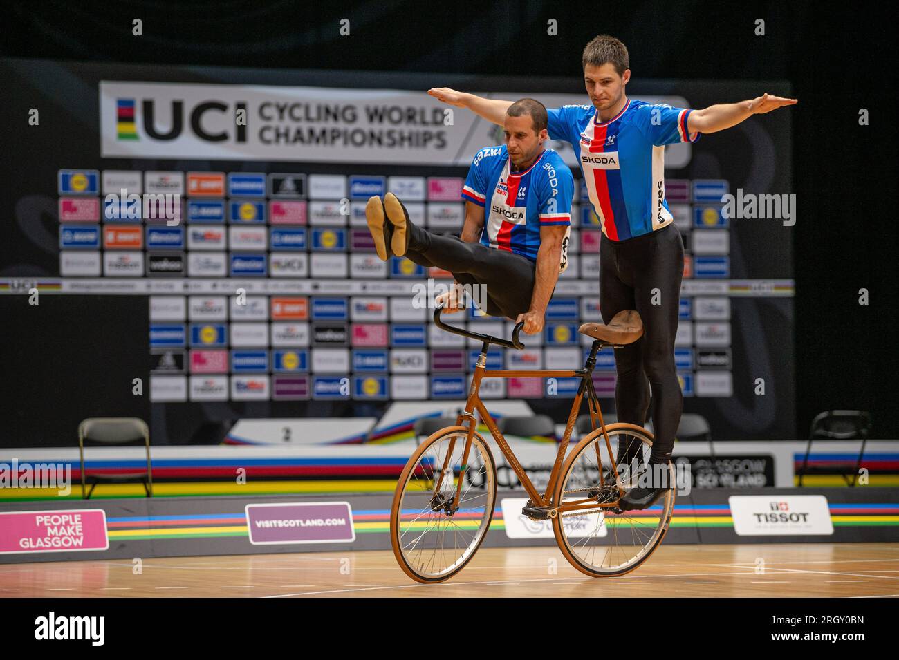 2023 UCI-Radweltmeisterschaft Glasgow, Indoor-Radfahren, künstlerisches Radfahren, Radfahren, Paar, tschechische Nationalmannschaft, Jakub Masek, Tomas Gruna, auf Augus Stockfoto