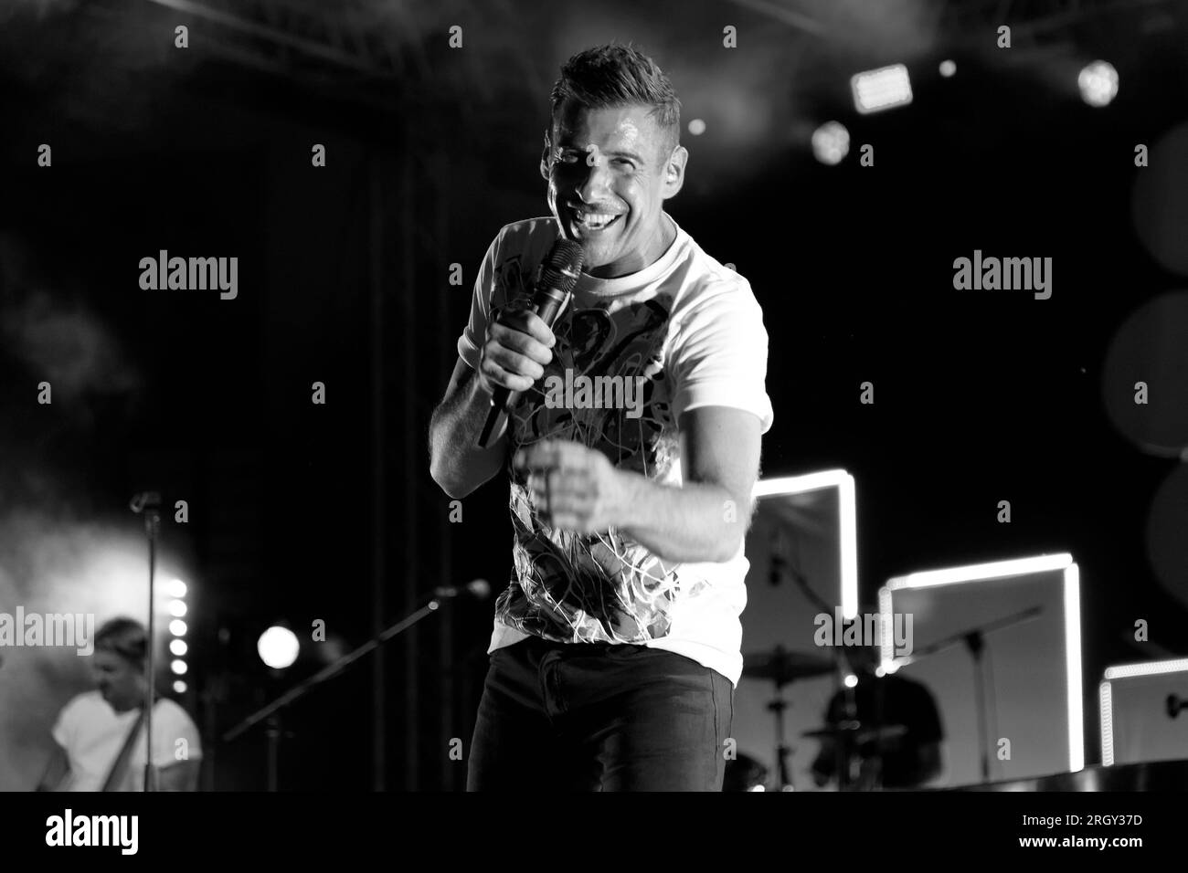 Auf dem Foto schließt Francesco Gabbani die sizilianische Tour mit dem letzten Datum in Marsala in der Provinz Trapani Credit: Independent Photo Agency Srl/Alamy Live News Stockfoto