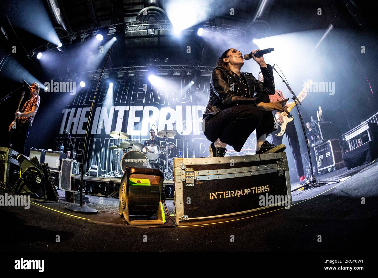 MAILAND, ITALIEN - JUNI 20: Aimee Interrupter of the Interrupters tritt am 20. Juni 2023 in Mailand auf der Alcatraz Mailand auf. (Foto: Roberto Finizio/NurPhoto) Stockfoto