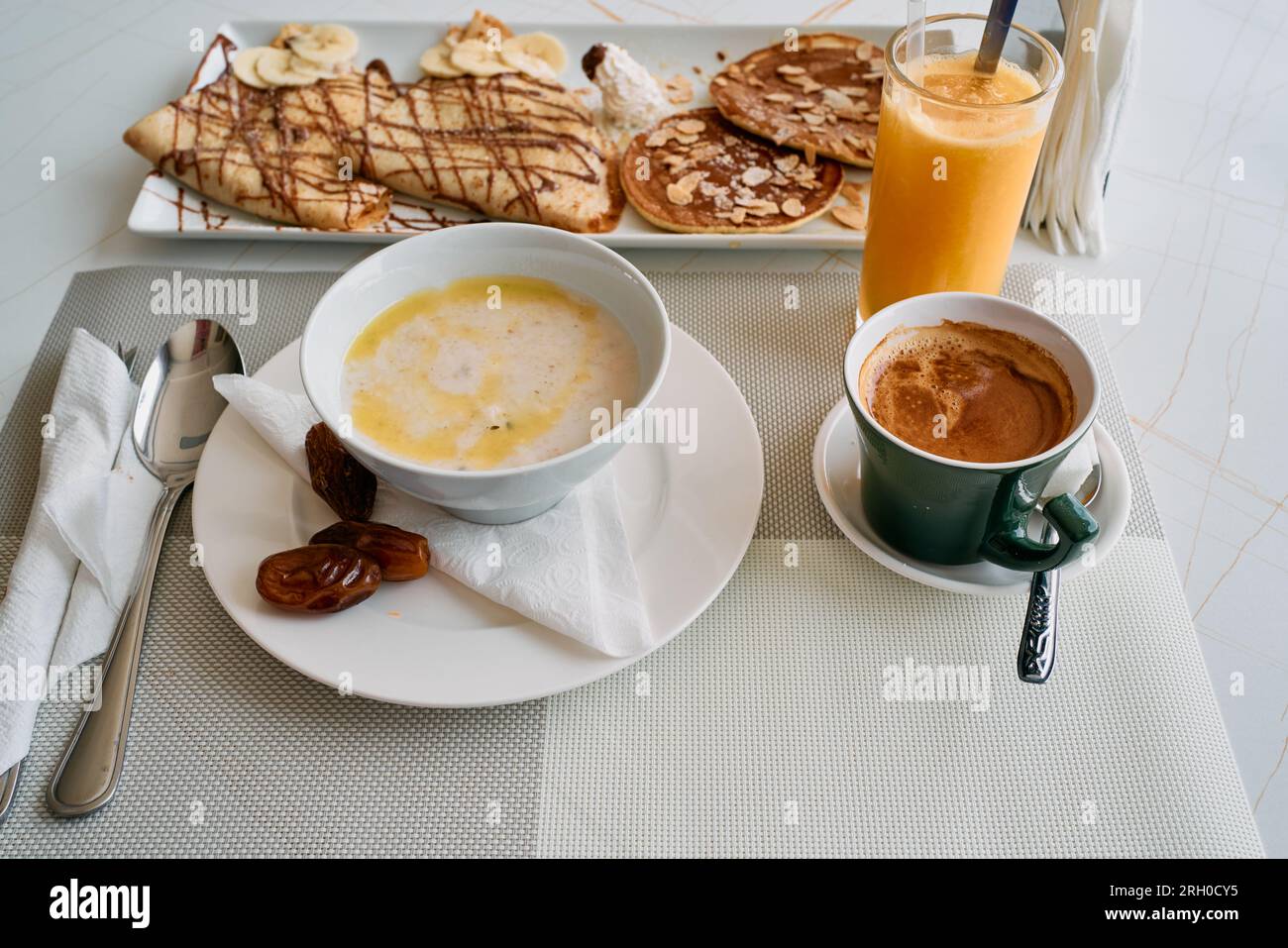 Ein sehr gesundes Frühstück mit Weizensuppe Stockfoto