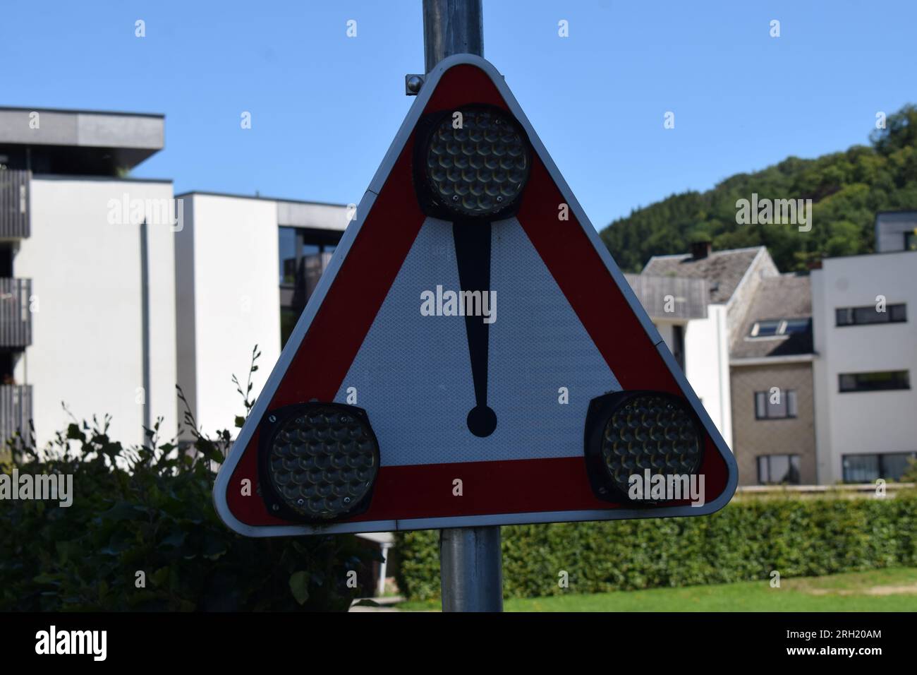 Warnschild mit LEDs Stockfoto
