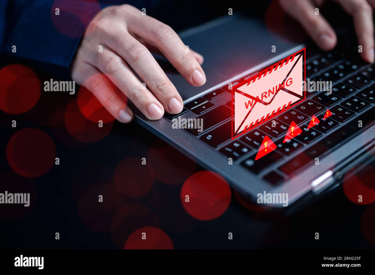 Symbol für Personen mit Warnbenachrichtigung und Spam-Nachricht. Stockfoto