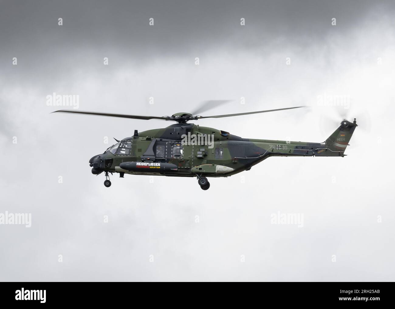 Ein deutscher Air Force Airbus Helicopters NH90 Helikopter auf dem Royal International Air Tattoo 2023 Stockfoto