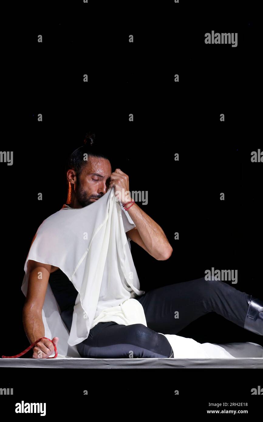 Der Bailaor Eduardo Guerrero (Cadiz, 1983) wird während der