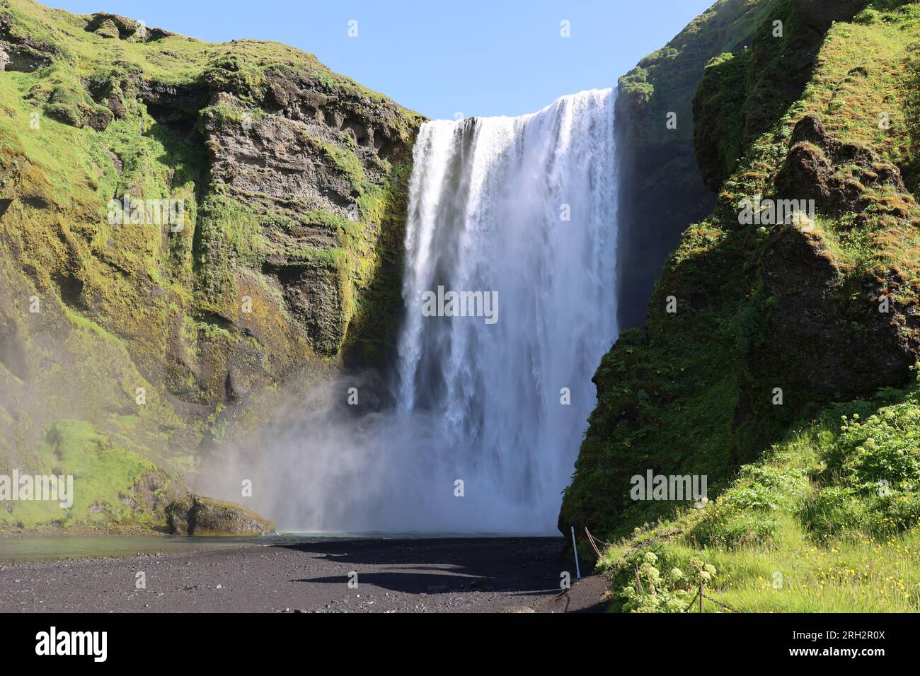 Skogafoss Wasserfall am Skoga River in Südisland Stockfoto