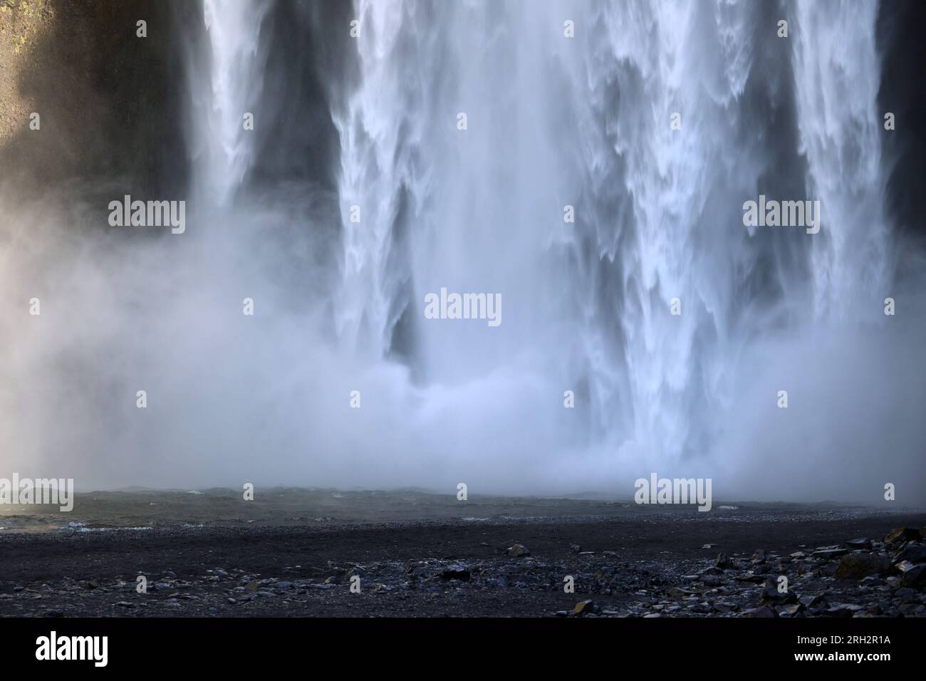 Skogafoss Wasserfall am Skoga River in Südisland Stockfoto
