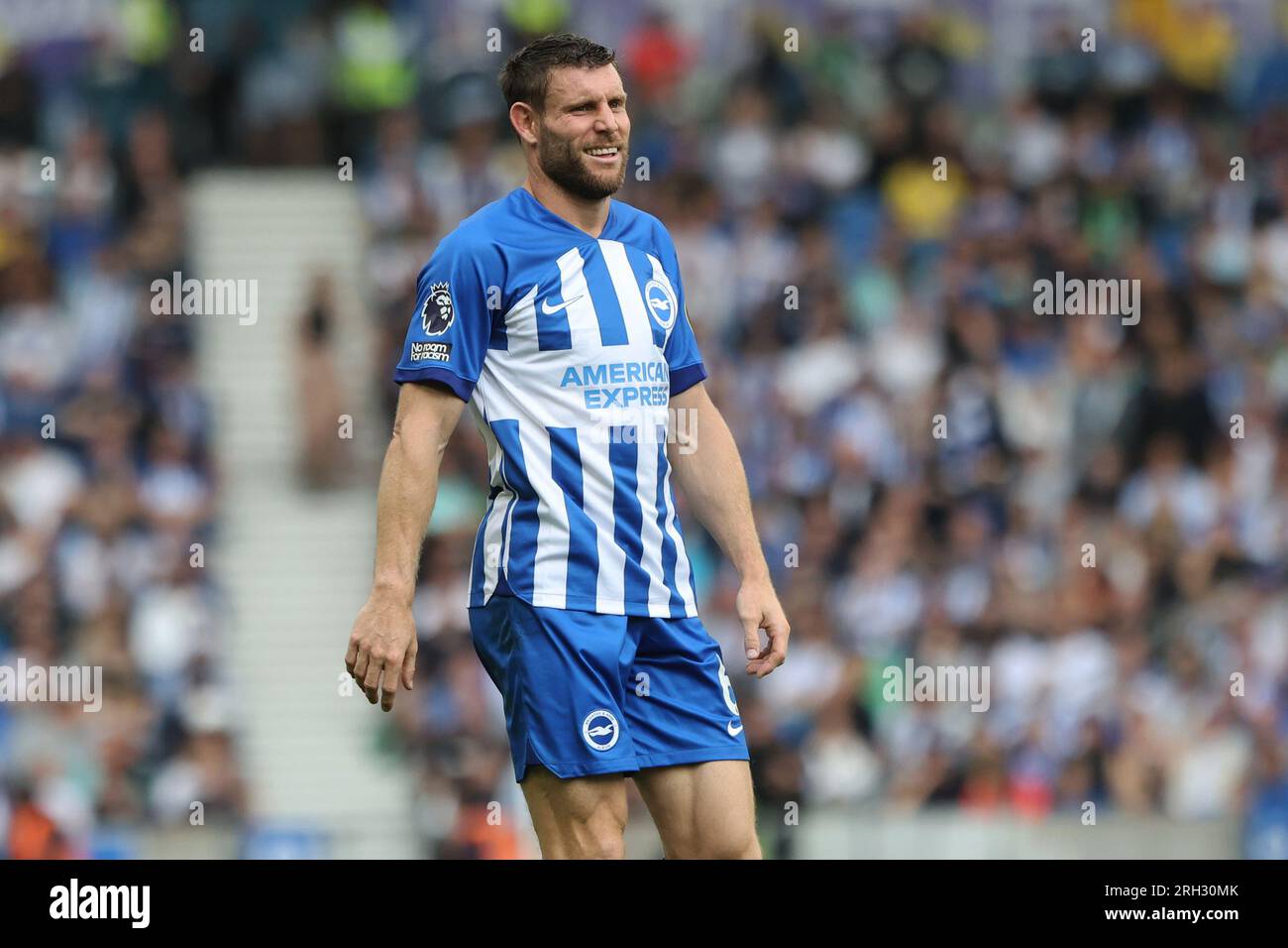 James Milner in Aktion für Brighton & Hove Albion im AMEX Stadium Stockfoto