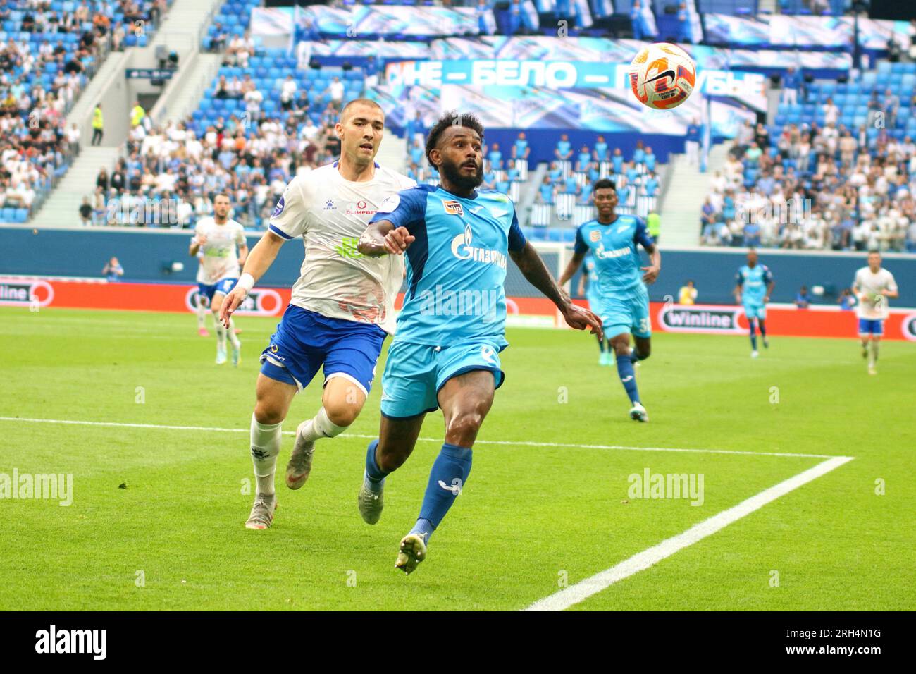 Sankt Petersburg, Russland. 13. Aug. 2023. Marcus Wendel Valle da Silva, bekannt als Wendel (8) von Zenit, gesehen während des Fußballspiels der russischen Premier League zwischen Zenit St. Petersburg und Fakel Voronezh in der Gazprom Arena. Zenit 2:0 Fakel. (Foto: Maksim Konstantinov/SOPA Images/Sipa USA) Guthaben: SIPA USA/Alamy Live News Stockfoto