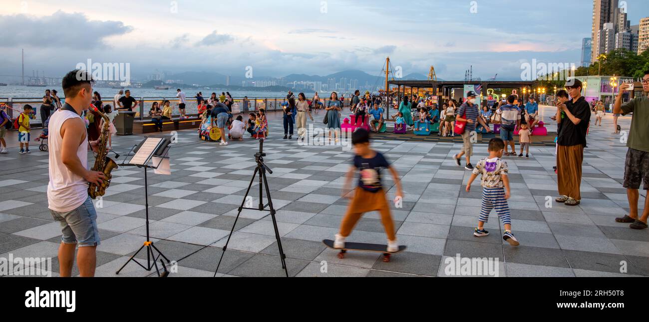 Die neu eröffnete zentrale und westliche Uferpromenade, Hongkong, China. Stockfoto