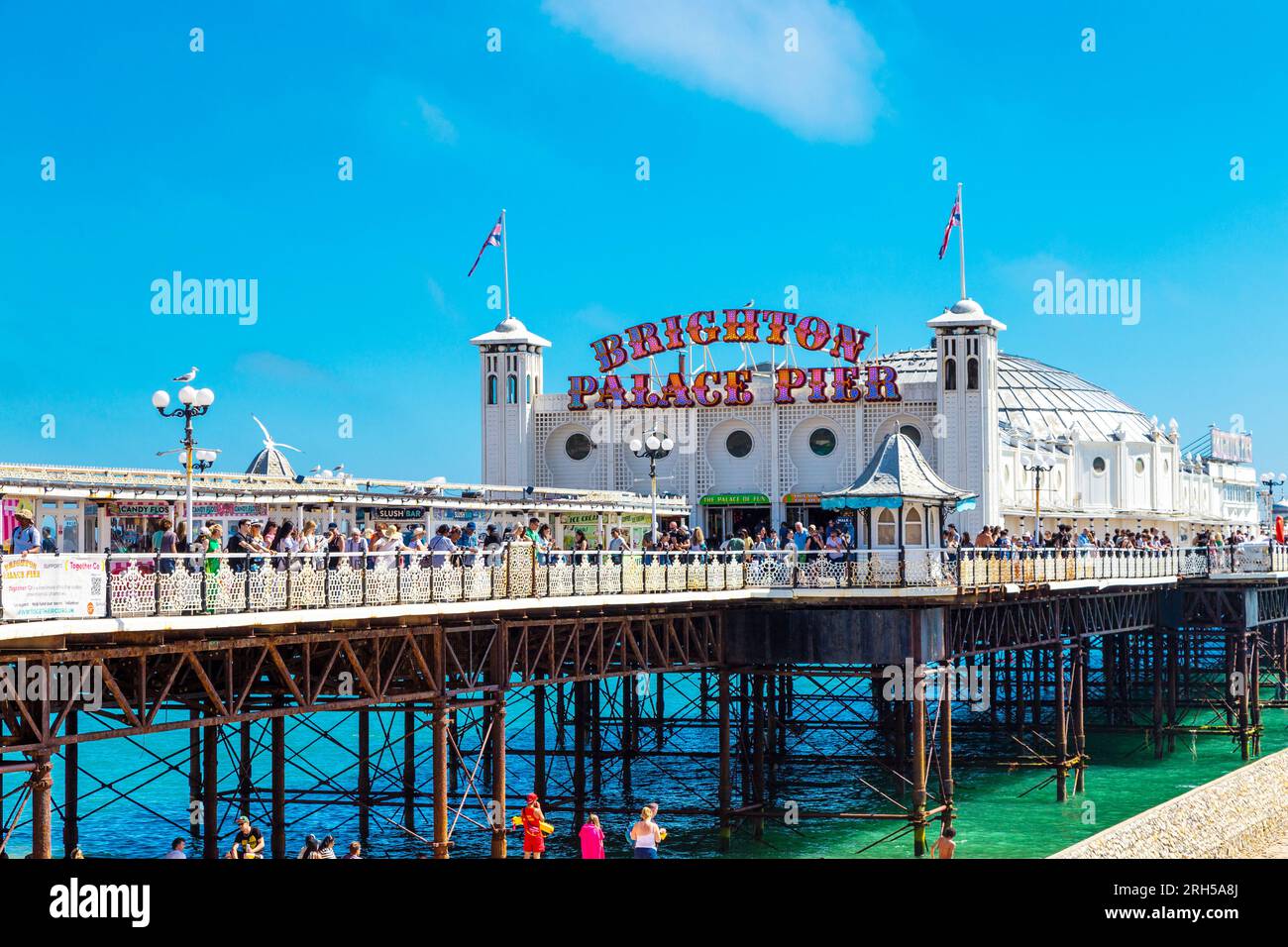 Außenansicht des Brighton Palace Pier, Brighton, East Sussex, England Stockfoto