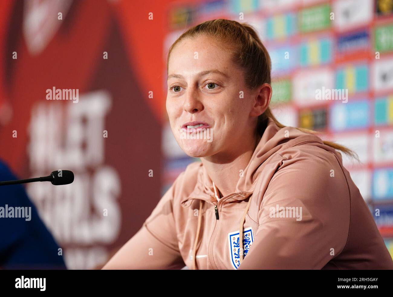 Englands Keira Walsh während der Pressekonferenz im Clan, Terrigal, Australien. Foto: Montag, 14. August 2023. Stockfoto