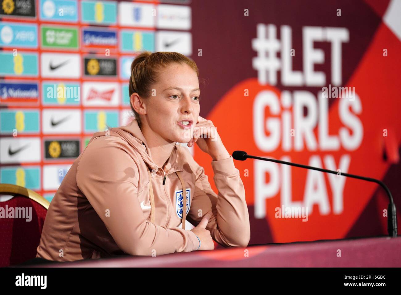 Englands Keira Walsh während der Pressekonferenz im Clan, Terrigal, Australien. Foto: Montag, 14. August 2023. Stockfoto